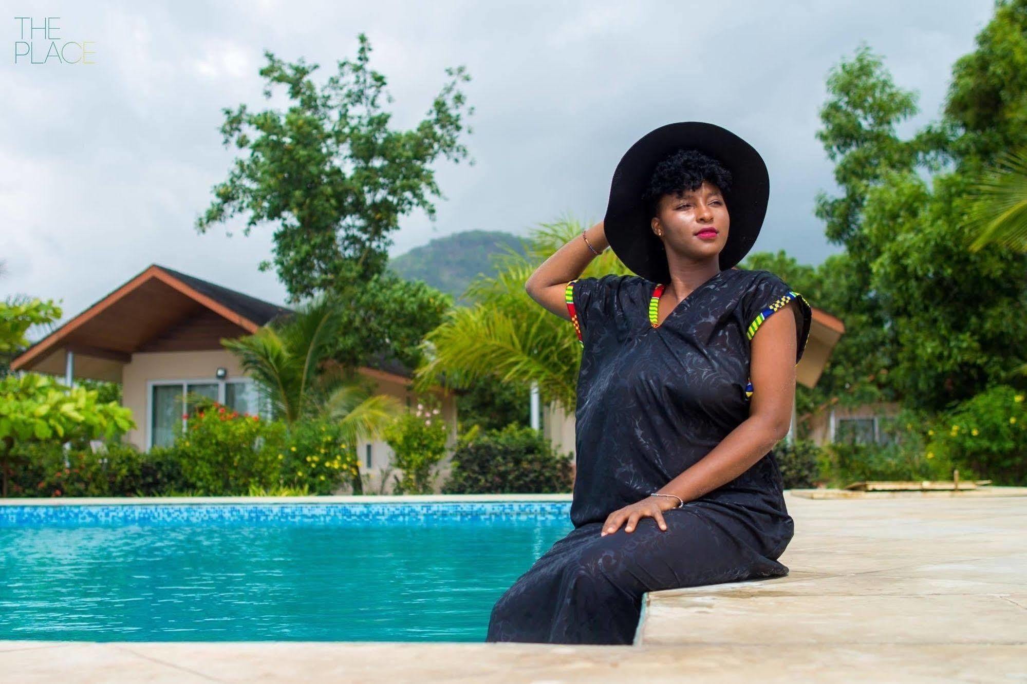 The Place Resort At Tokeh Beach Freetown Extérieur photo